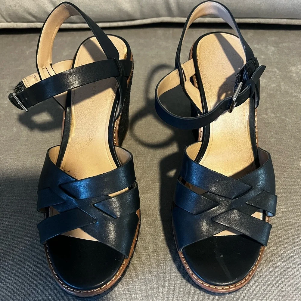 Banana Republic Navy Blue Raffia Leather Wedge Size 7